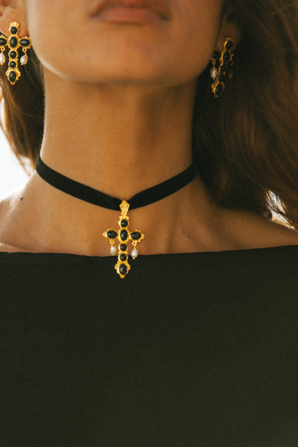 Scarlet Black Onyx Cross Ribbon Choker